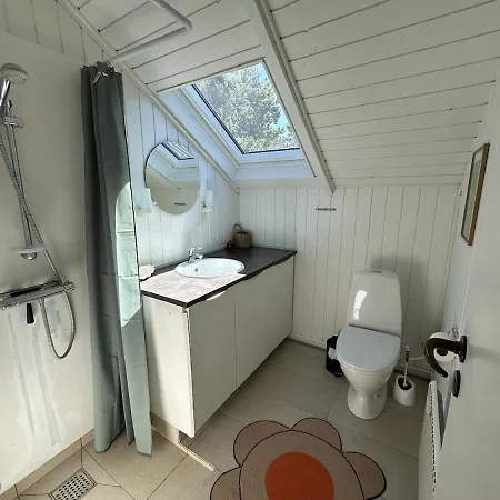 Cozy Close To The For 5 People